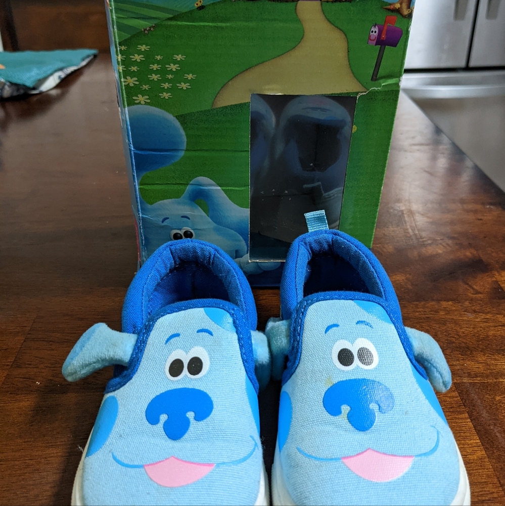 Blues Clues canvas toddler shoes